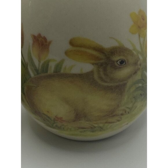 Vintage Bunny-Themed Ceramic Salt & Pepper Shakers With Floral Design Easter Dec - Picture 4 of 11